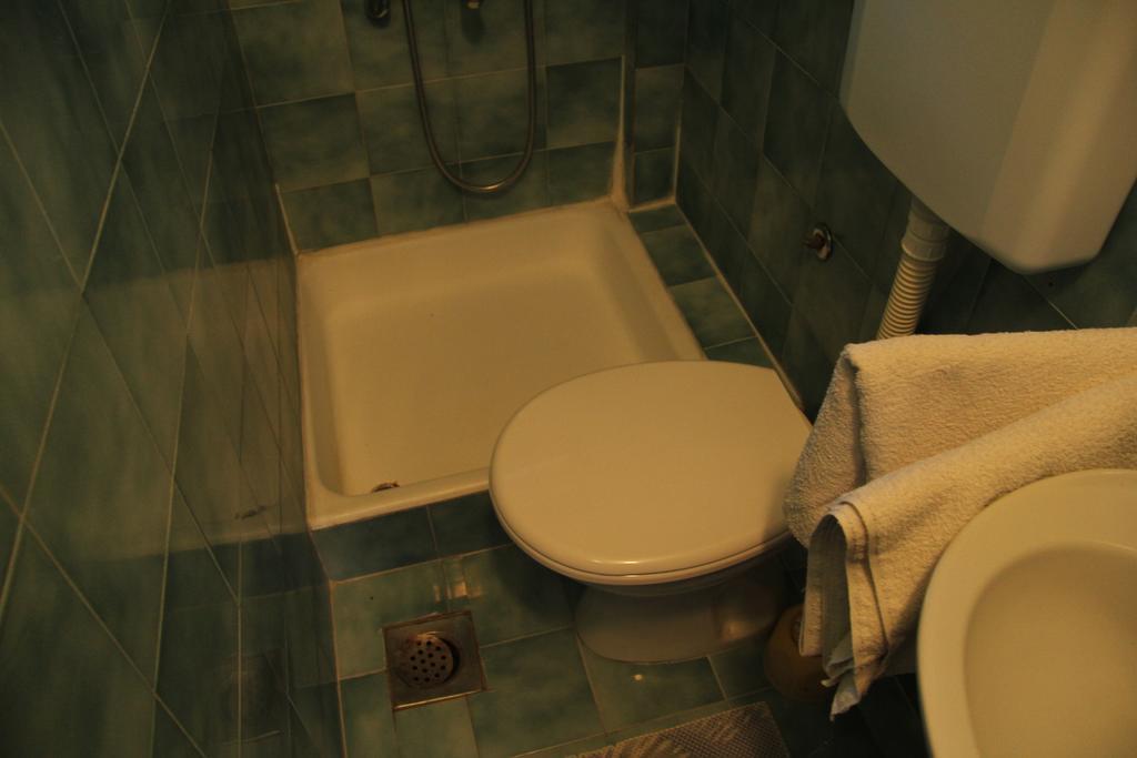 Novalja Guesthouse Economy Rooms Exteriér fotografie