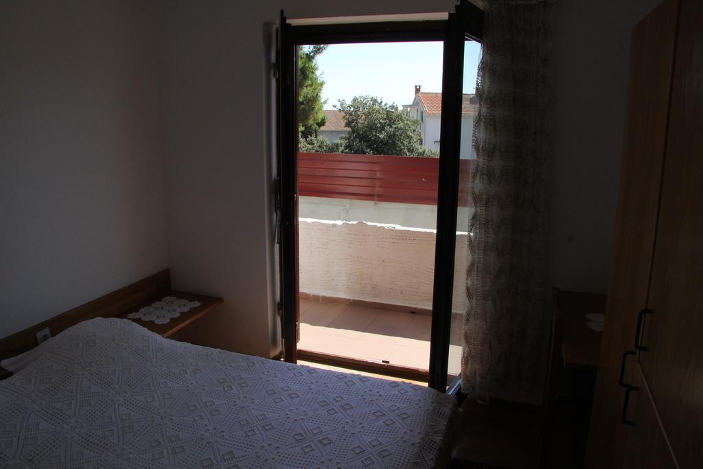 Novalja Guesthouse Economy Rooms Exteriér fotografie