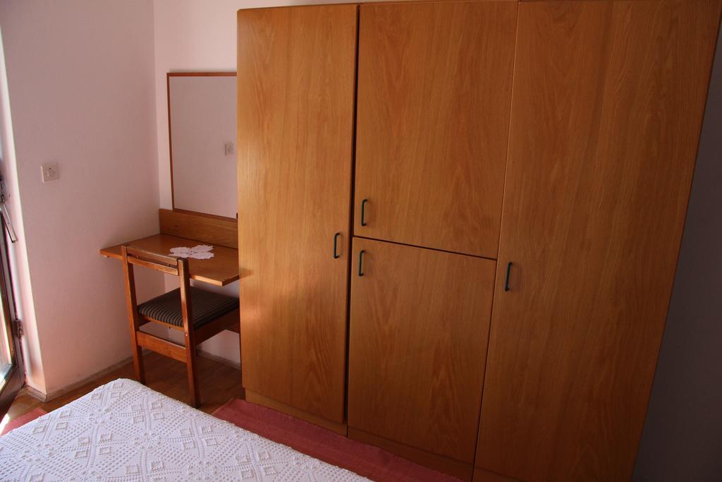 Novalja Guesthouse Economy Rooms Exteriér fotografie