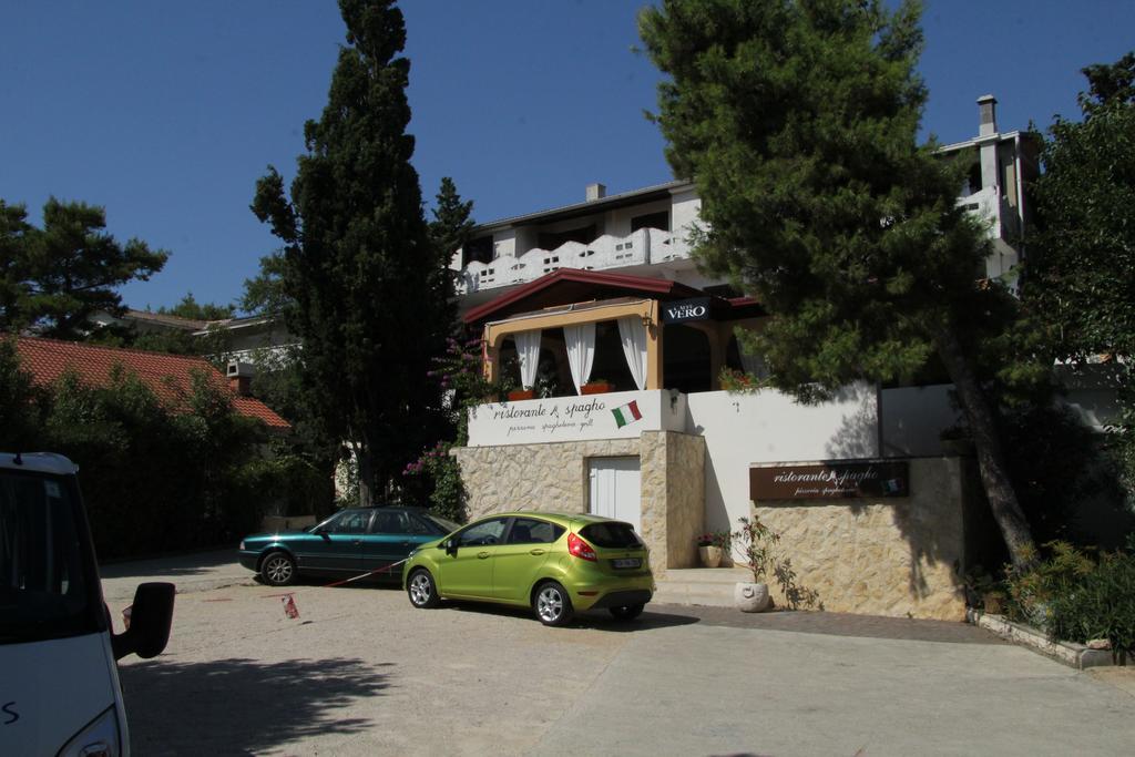 Novalja Guesthouse Economy Rooms Exteriér fotografie